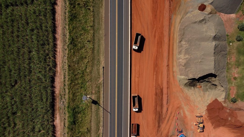 Foto: Barreira Segurvia em estrada
